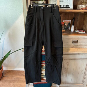 Aritzia Babaton Rojo cargo pant size 2